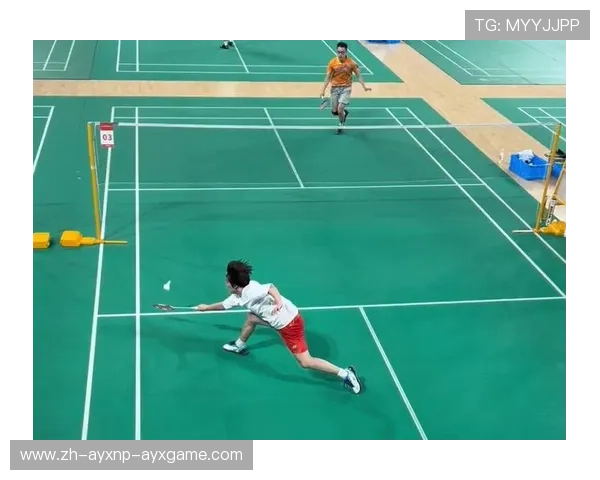 羽毛球站位单打